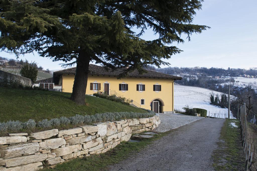 Costa Di Bussia Villa Monforte D'Alba Exterior photo